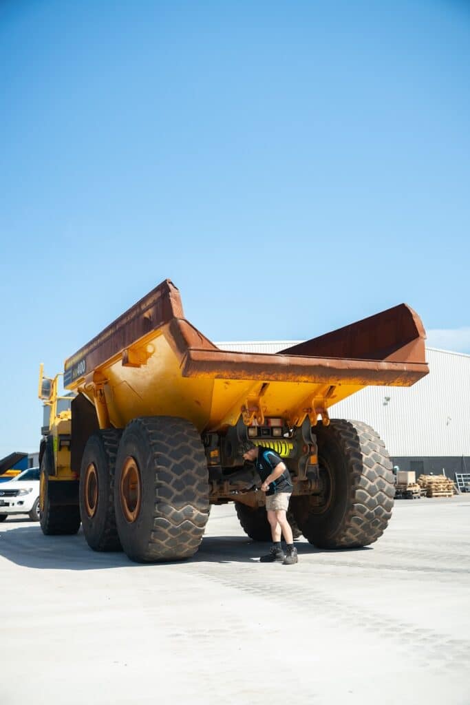 Tradie Tough Test: Warren & Brown Tools’ Deflecting Beam Torque Wrench ...