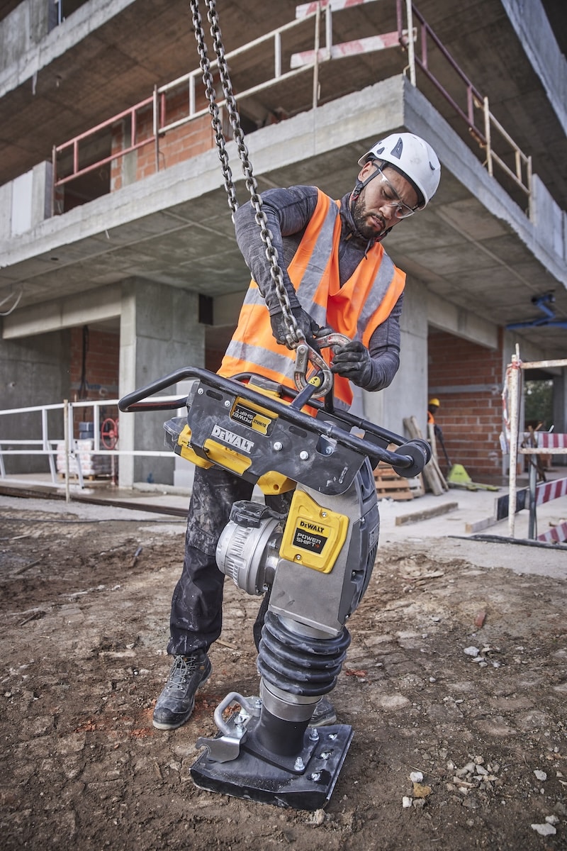 DEWALT POWERSHIFT