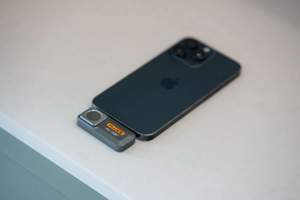 Fluke iSee smartphone thermal camera