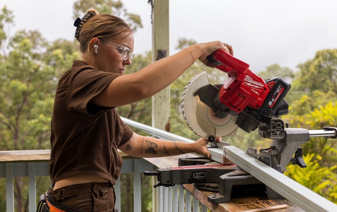 Sydney Builder Chick