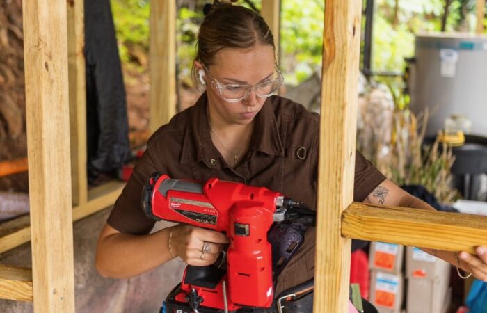 Sydney Builder Chick